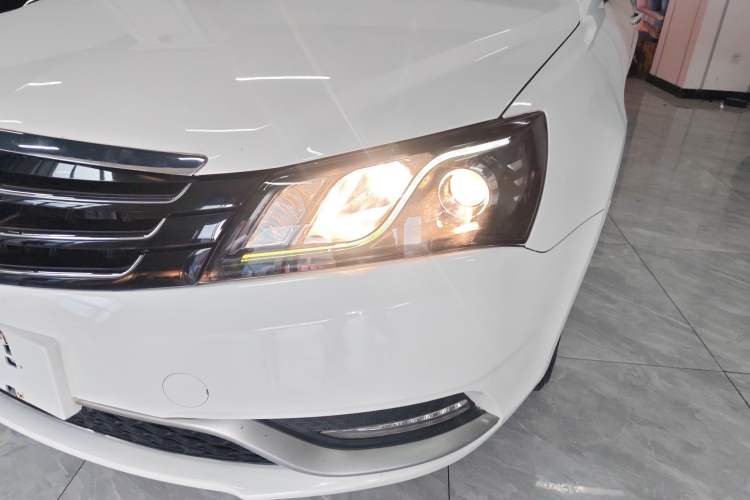Used Geely Auto Emgrand 2015 Sedan 1.5L Manual - Top Trim Level Left Front Headlight