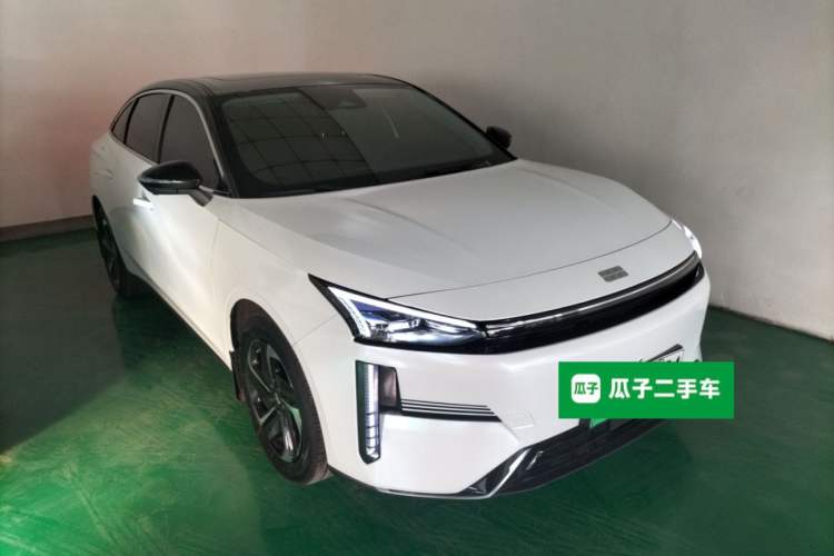 Used Geely Galaxy L6 2024 125km PLUS Dragon Edition
