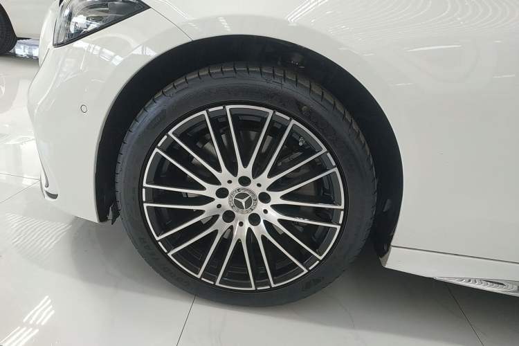 Used Mercedes-Benz C-Class 2025 Facelift C 260 L Sport Edition
