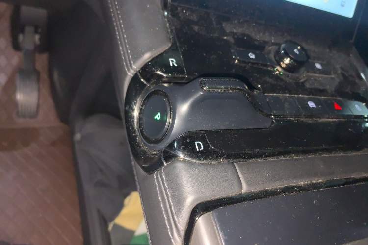 Used Nio ES8 2022 100 kWh Six-Seater Version Gear Lever