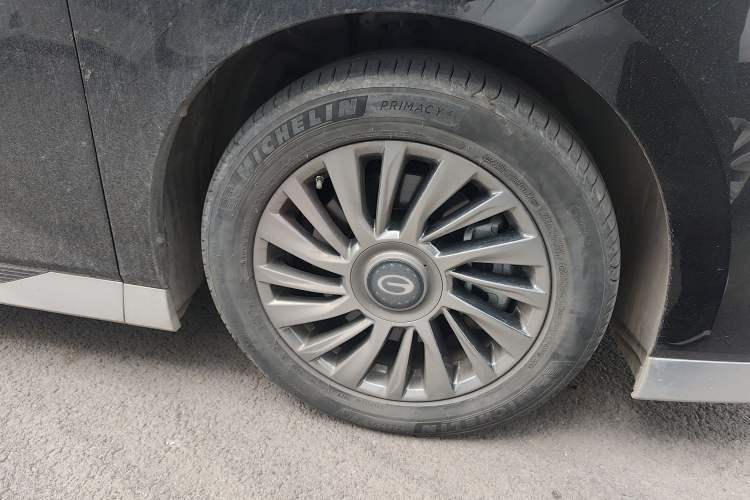 Used GAC Trumpchi M8 2023 Zongshi Series 400T Ultimate Edition Right Front Wheel Hub