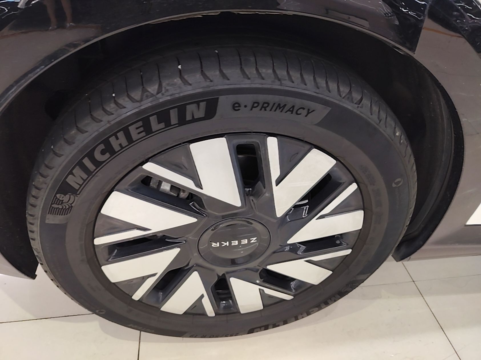 Zeekr MIX 2025 Long-Range Intelligent Driving Edition — снимка 11