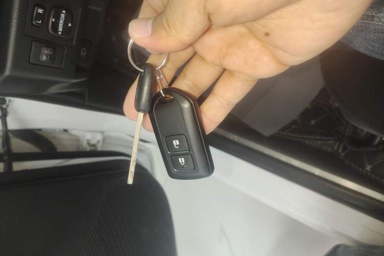 Used Toyota YARiS L Zhi Xuan 2019 1.5E CVT Dynamic Edition China VI compliant
