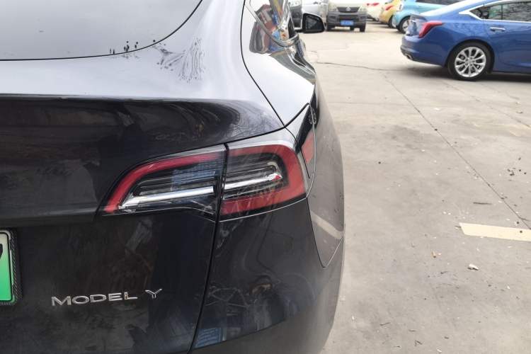 Used Tesla Model Y 2024 Rear-Wheel-Drive Version
