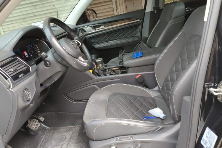 Used Volkswagen Teramont X 2019 330TSI Two-Wheel-Drive Prestige Luxury Edition Left Front Seat