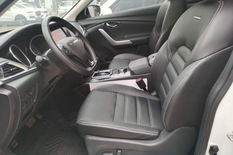 Used Venucia T90 2017 2.0L CVT Leading Edition Left Front Seat