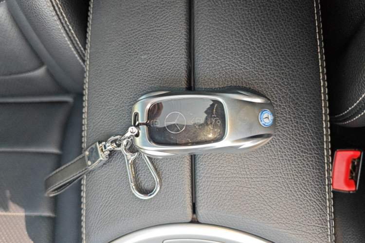 Used Mercedes-Benz GLC 2020 Facelift GLC 300 L 4MATIC Dynamic Edition