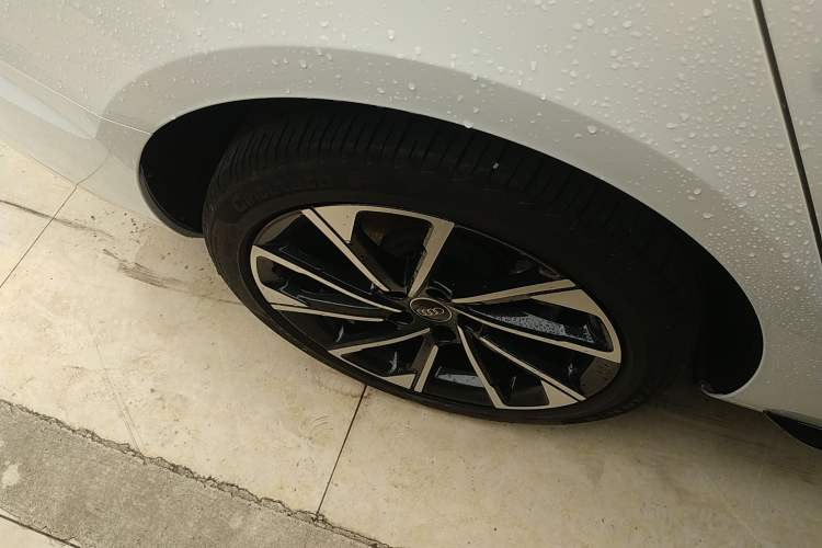 Used Audi A4L 2023 40 TFSI Luxury Dynamic Model Exterior 5