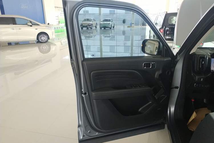 Used Haval Raptor New Energy 2024 Hi4 145 Cross-Over Edition Interior 7