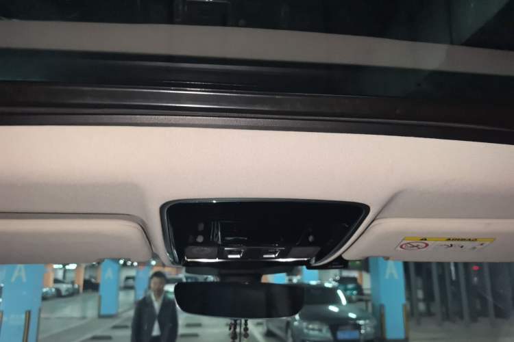 Used Land Rover Range  Headliner