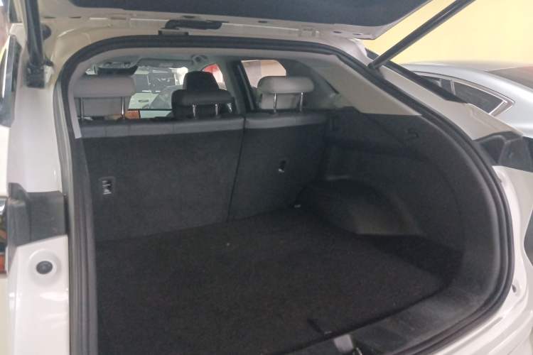 Used CHANGAN UNI-Z New Energy 2024 Blue Whale Smart Electric iDD 125km Beyond Edition Trunk