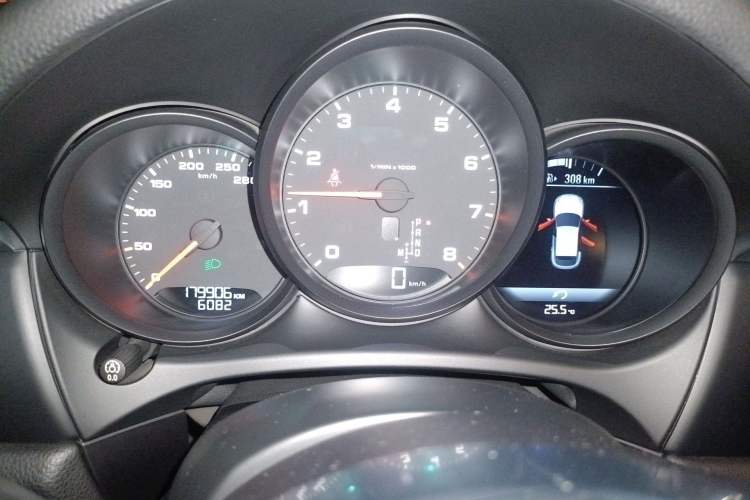 Used Porsche Macan 2017 Macan 2.0T
