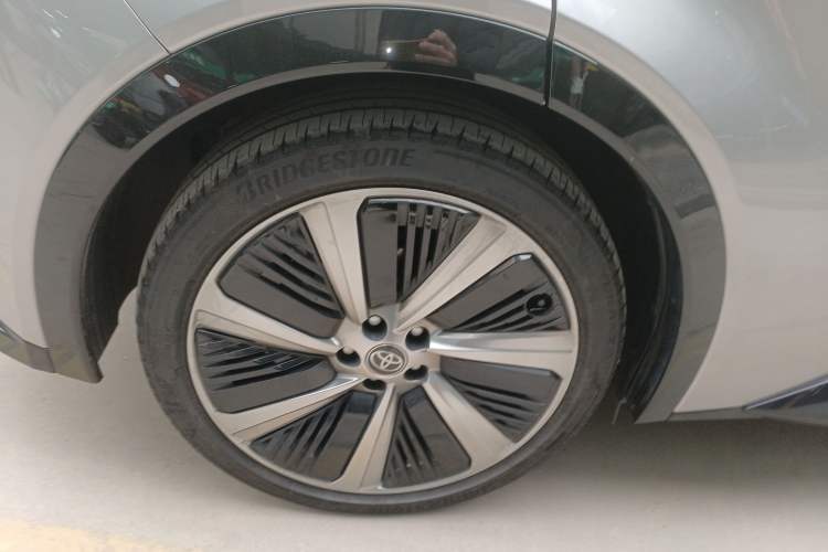 Used Toyota bZ5 2025 Model 550 PRO
