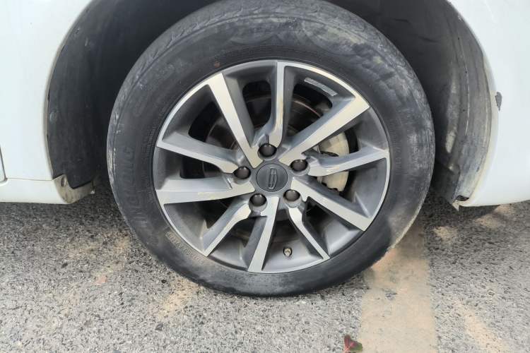 Used Geely Auto Emgrand 2019 Leading Edition 1.5L Manual Upward Asian Games Edition China VI Right Front Wheel Hub