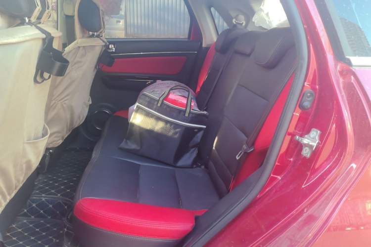 Used BAIC Senova X25 2015 1.5L manual Comfort trim level