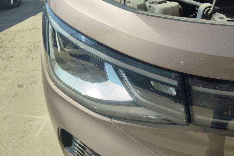 Used Volkswagen ID.6 X 2021 1st Edition ID. First Impression Edition Right Front Headlight