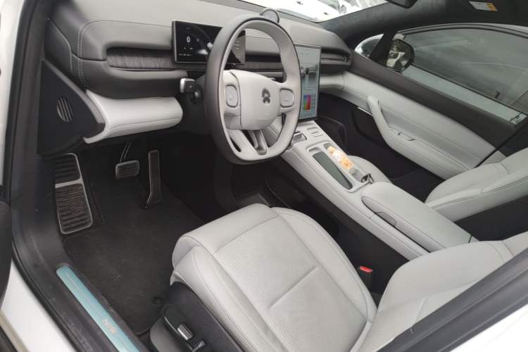 Used Nio ES6 2024 75 kWh
