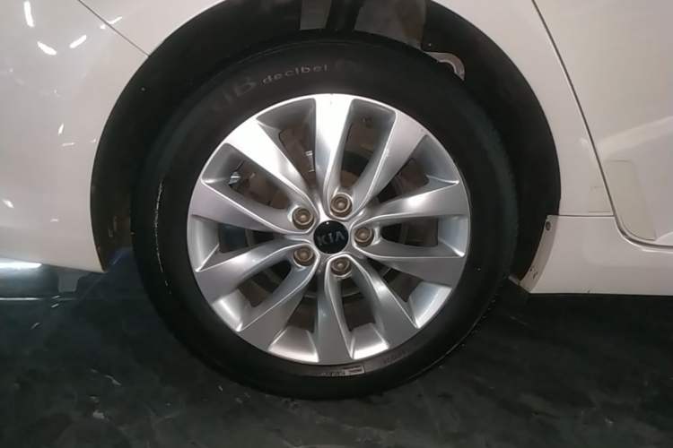 Used Kia K5 2016 1.6T Automatic LUX