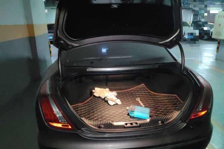 Used Jaguar XJ 2015 XJL 3.0 SC Elegant Business 80th Anniversary Limited Edition Trunk