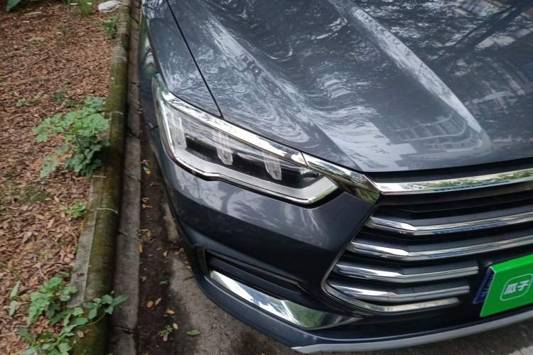 Used BYD Song Pro 2019 1.5T Automatic Elite Edition Right Front Headlight