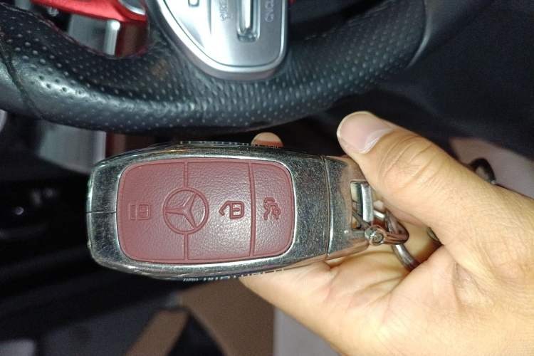 Used Mercedes-Benz E-Class 2019 Restyled E 300 L Sporty and Stylish Edition
