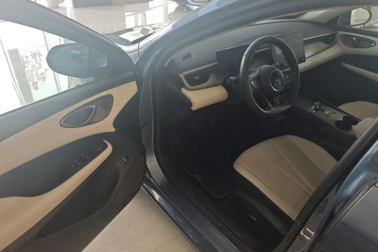 Used BYD Seal 05 DM-i 2025 DM-i Intelligent Drive 120KM Flagship Model
