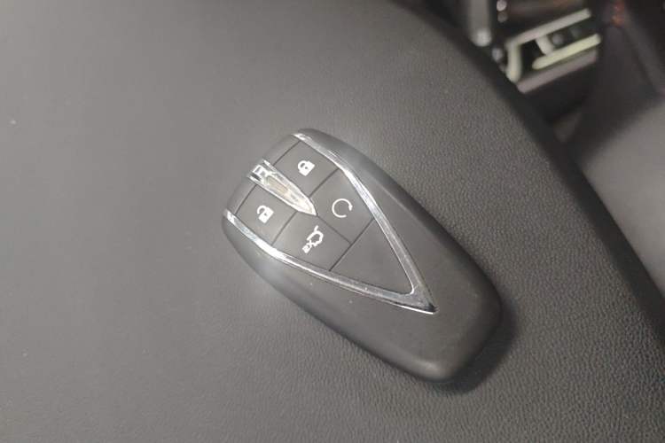 Used CHANGAN OSHAN X7 PLUS 2023 Enjoy Edition 1.5T Automatic Smart Edition 7-Seater
