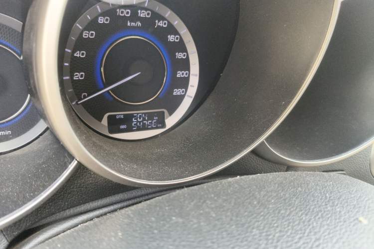 Used CHANGAN Eado 2015 1.6L Manual Luxury Model China IV Standard