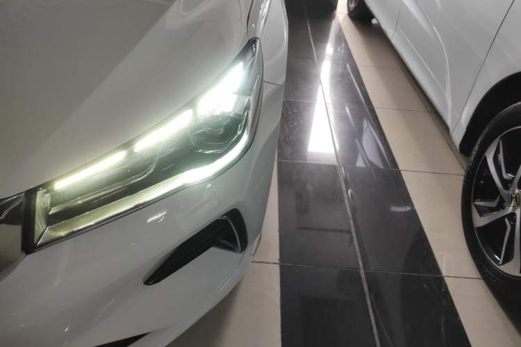 Used Geely Auto Emgrand 2022 4th Generation 1.5L CVT Flagship Model Left Front Headlight