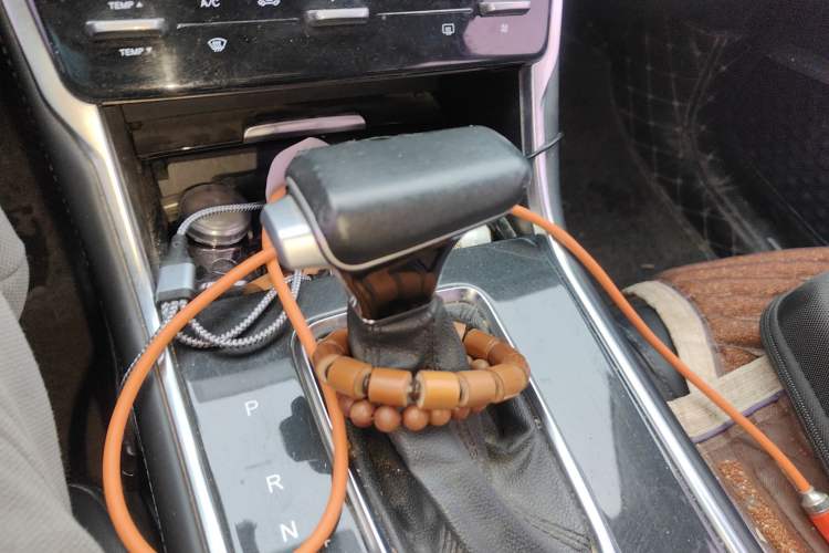 Used CHANGAN CS75 2019 280T DCT Million Edition China VI Standard Gear Lever