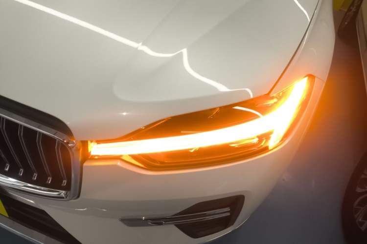 Used Volvo XC60 2022 B5 4x4 Smart Luxury Edition