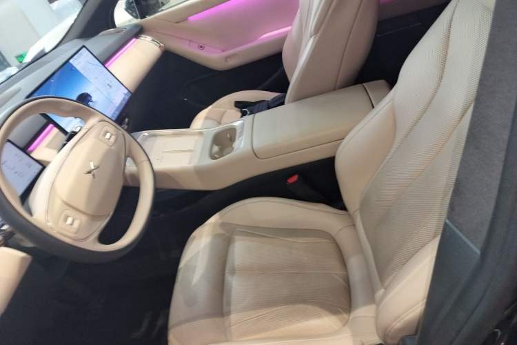 Used XPeng P7+ 2024 Long-Range Max Left Front Seat