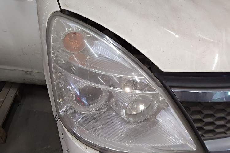 Used GAC Gonow Starry 2013 1.5L Seven-Seater Supreme Model
