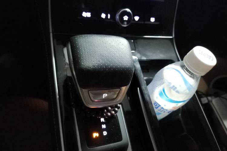 Used Roewe i6 MAX New Energy 2020 1.5T PHEV Cool & Stylish Skyroof Edition
