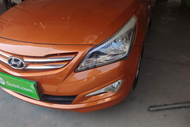 Used Hyundai Verna Ray 2014 1.4L Automatic GLX Left Front Headlight