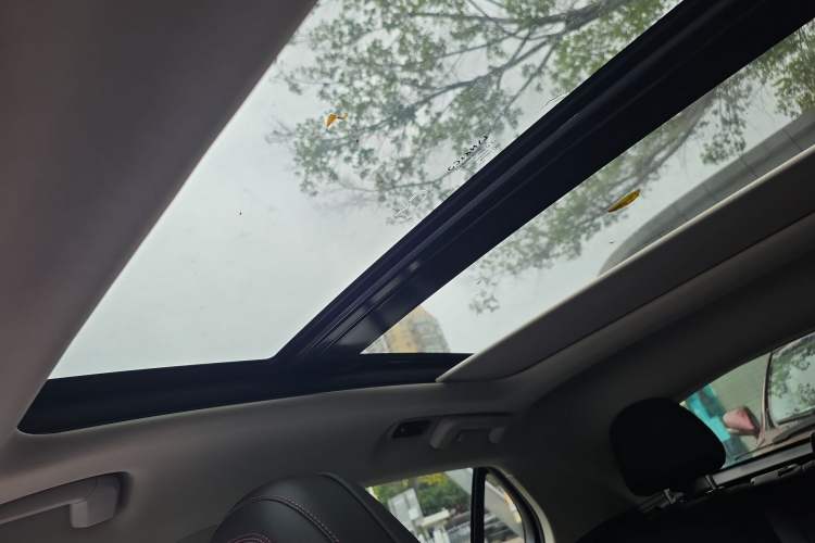 Used Lynk & Co 02 2018 1.5T DCT Two-Wheel Drive Pro Version China V Emission Standard
