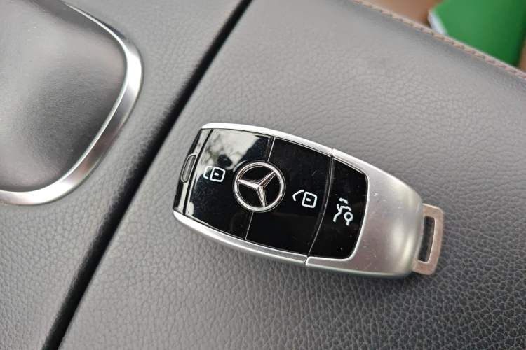 Used Mercedes-Benz S-Class 2019 S 320 L
