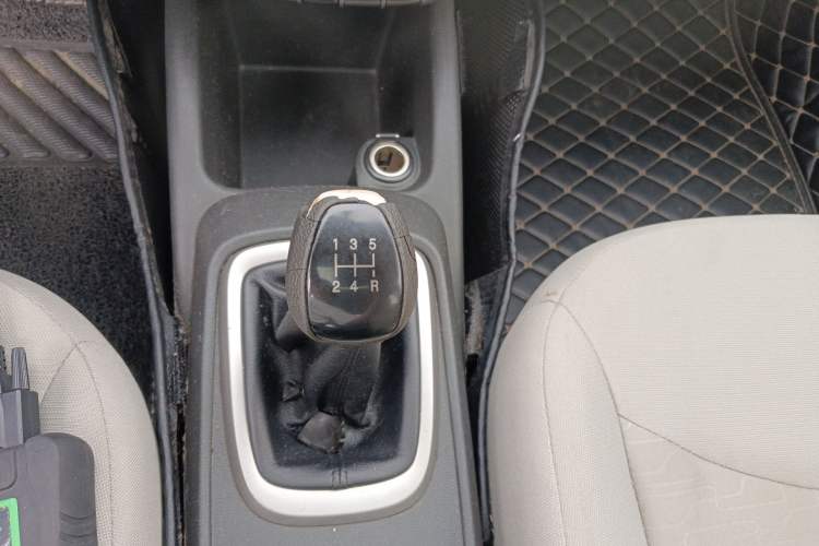 Used Chevrolet Sail 2015 Sail 3 1.5L Manual with Ideal Sunroof Edition
