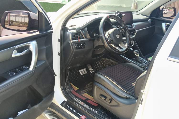 Used Kia Sportage R 2018 2.0L Automatic Smart Luxury Version China V Standard
