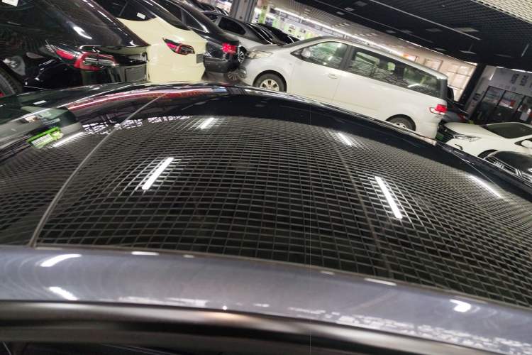 Used Tesla Model 3 2022 Rear-Wheel-Drive Version Roof