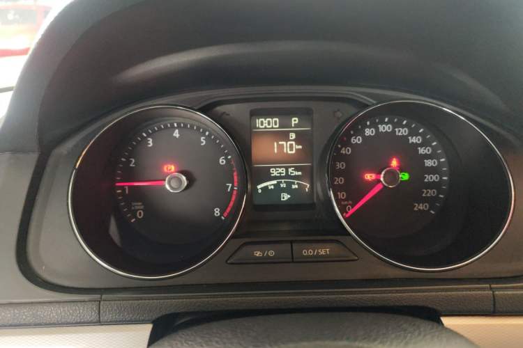 Used Volkswagen Gran Lavida 2015 1.6L Automatic Comfort Edition
