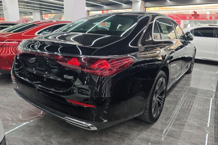 Used Mercedes-Benz E-Class New Energy 2024 E 350 e L Plug-in Hybrid Sedan Rear Right 45 Deg