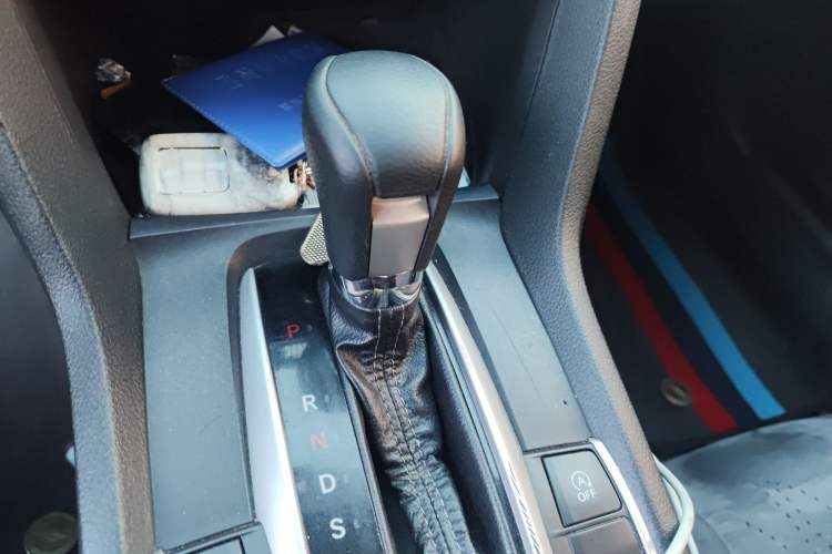 Used Honda Civic 2016 220TURBO CVT Luxury Edition
