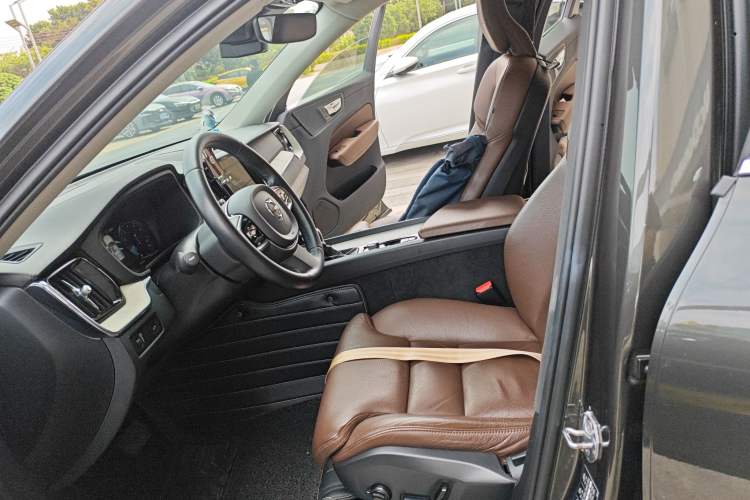 Used Volvo XC60 2021 T5 4x4 Smart Luxury Edition
