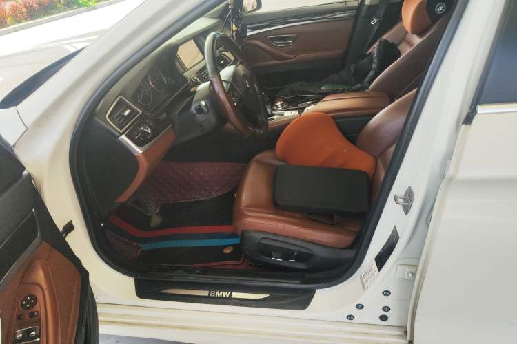 Used BMW 5 Series 2014 525Li Leading Model