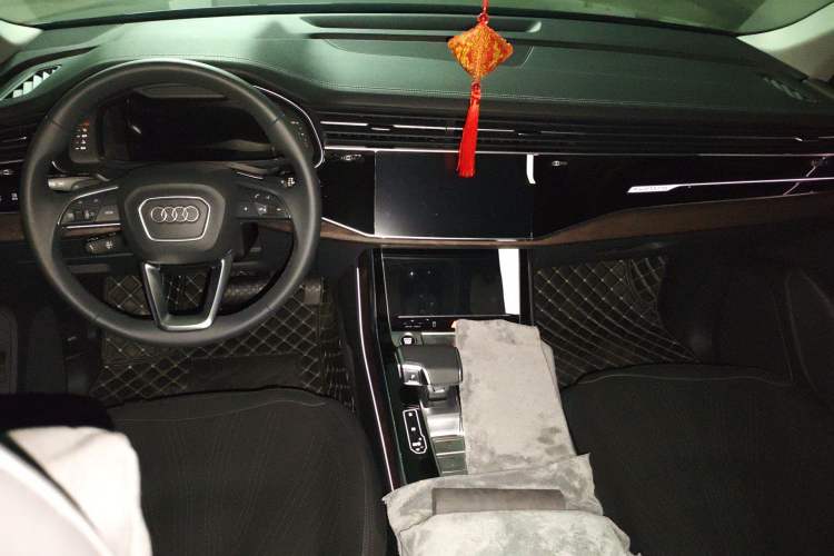 Used Audi Q7 2023 45 TFSI quattro S line Sport model