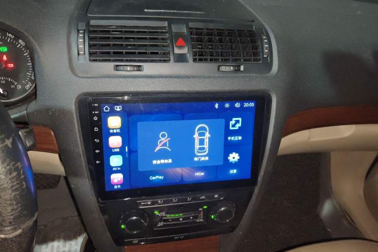 Used Skoda Octavia 2013 1.6L Automatic Yijie Edition Audio And AC Panel