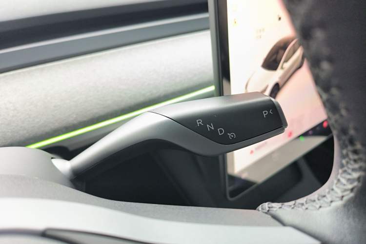 Used Tesla Model Y 2023 Rear-Wheel-Drive Version