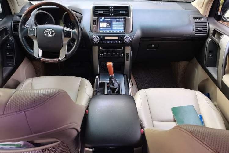 Used Toyota Prado 2010 2.7L Automatic U.S. Specification
