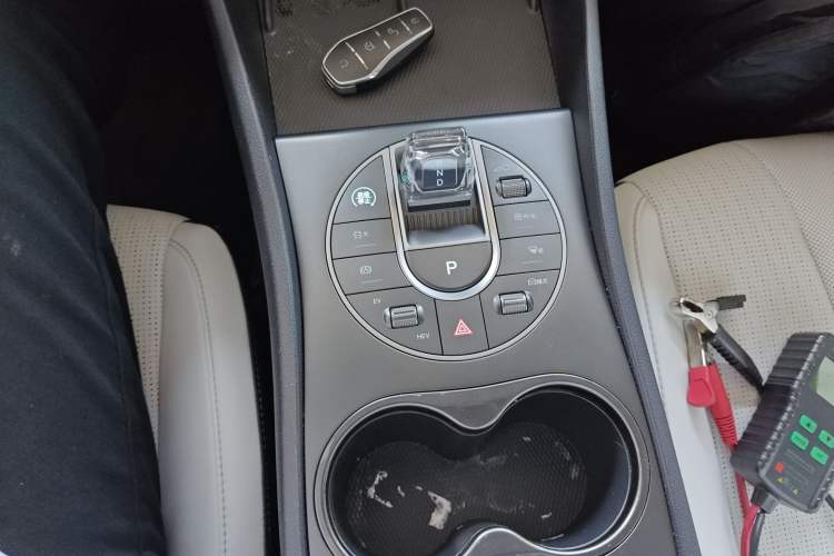 Used BYD Seal 05 DM-i 2025 DM-i Smart Drive 55KM Luxury Model Gear Lever